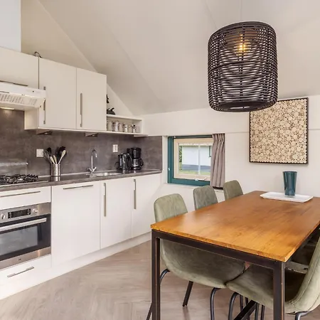 Comfy With Dishwasher, 3 Km From * Putten